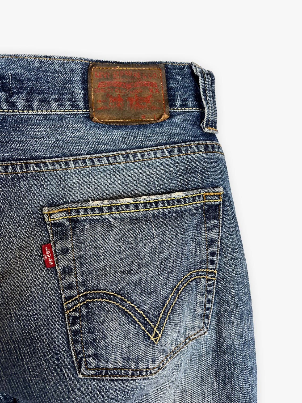2000s Levi’s 506 Standard Straight Leg Jeans