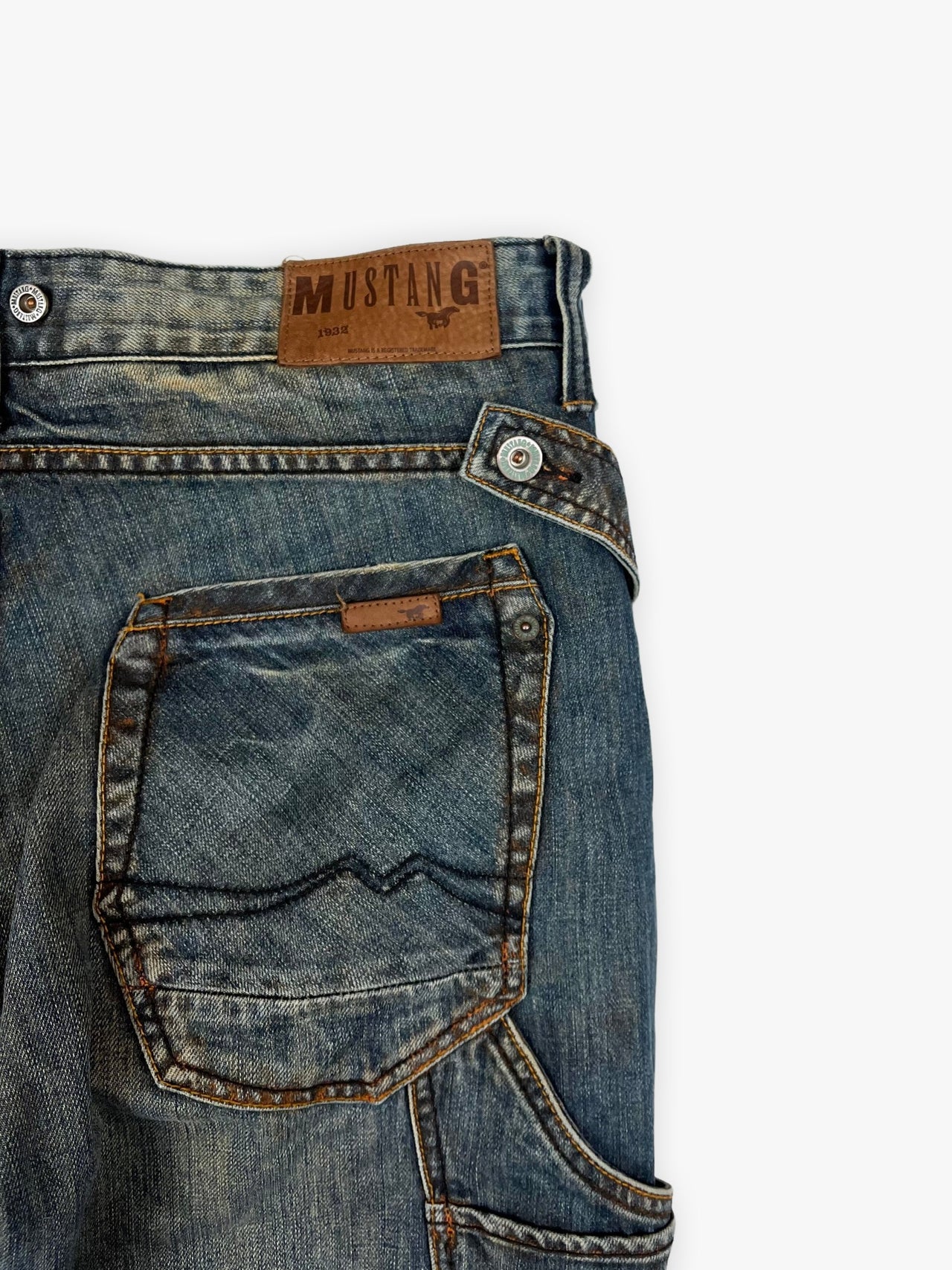 Mustang Straight Leg Jeans